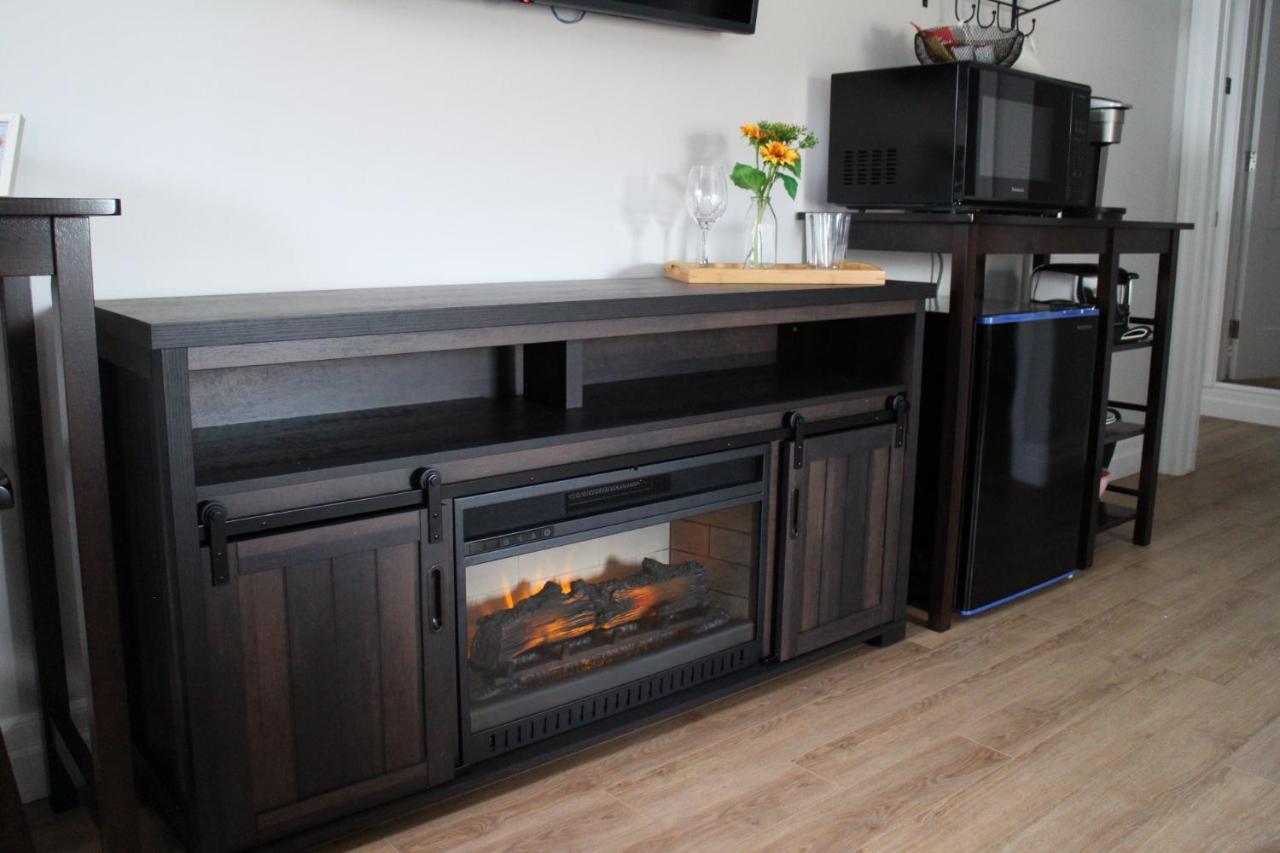 Woodslee Bed And Breakfast Belle River Экстерьер фото